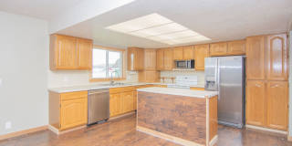 Spacious 3 Bed 2 Bath Brick Home with RV Parking, Shop Space & Large Yard in Tremonton! Gallery 11