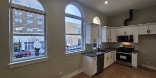 4437 N. Broadway St Gallery 1