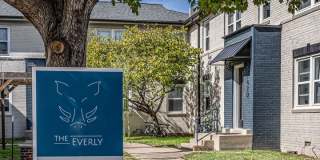 Everly Apartments on Cherry Street Gallery 38