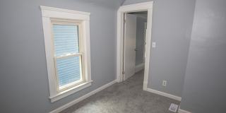 Newly Renovated 4BR/2BA - 1215 E 113th St Gallery 6