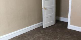 One bedroom apartment west side of Saint Paul Gallery 3