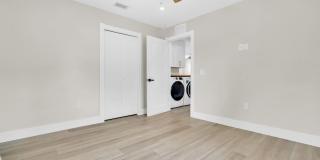Gorgeous 3br/2ba/1 Car Gar Single Family Home Available Now! Gallery 16