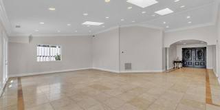 6201 Corbin Avenue Gallery 5