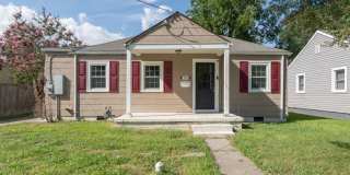 MOVE IN READY 4 Bedroom in the Heart of Portsmouth! MOVE IN READY 4 Bedroom in the Heart of Portsmouth! Gallery 1