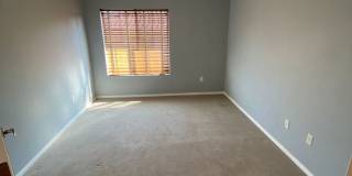 Wonderful 2 bed/2 bath Condo in Summerlin Gallery 10