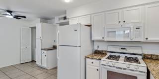 Remodeled 3/2 off Indian School & 43rd Ave Gallery 5