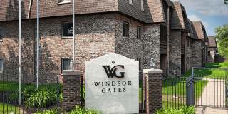 Windsor Gates Gallery 23