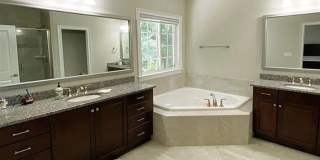 Room in 4 Bedroom Home at Grande Chateau Ln Gallery 18