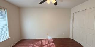 Beautiful Lakefront Home in the Vineyard! 55+ community Gallery 36