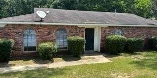 5408 Larchmont Drive Gallery 1