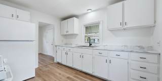 New 3 bedroom listing! Gallery 6