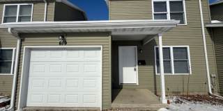 Newly Remodeled 3-Bedroom Apartment with Large Deck  Attached Garage in Farmer City Gallery 1