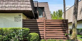15217 W POND WOODS Drive Gallery 1