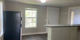2 Bed/2 Bath Garage Apartment 2 Bed/2 Bath Garage Apartment Gallery 5