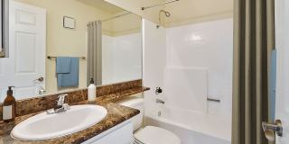 Summit At Warner Center Gallery 125