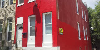 2500 W FAYETTE ST Gallery 1