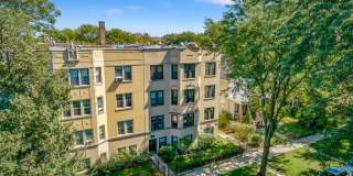 4863-67 N Hermitage Gallery 21