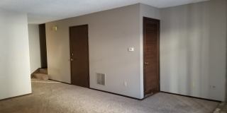 2 Bed/1.5 Bath Townhome in Iowa City! Gallery 8