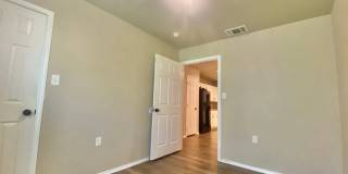 3 bedroom 2 bath 1 car garage near MLK. Gallery 6