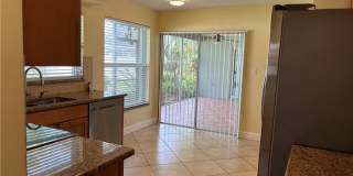 5652 Eichen Circle E Gallery 20