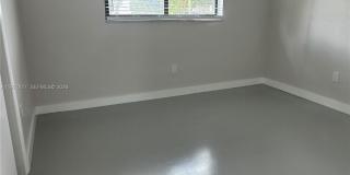 490 NE 170th St Gallery 4