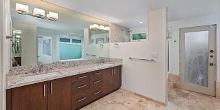 5 BR Executive Home with Pool in prestigious Kahala! Pet Friendly! Gallery 15