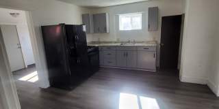 Newly renovated 2 bedroom House Gallery 4