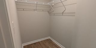 Room in 5 Bedroom Home at Reeves St Gallery 32