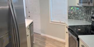 Updated Beautiful 2/2 Upstairs unit at The Village of Stuart Gallery 8