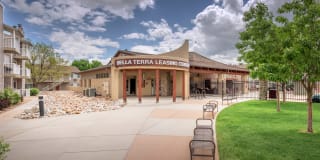 Bella Terra at City Center Apartments Gallery 15