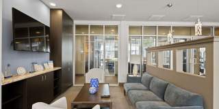 M Station Gallery 18