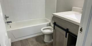 Refurbished Townhome Gallery 6