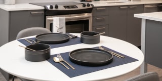 Hyde Square Gallery 22