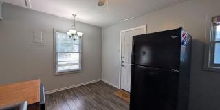 2/1 House With a Detached Garage / Garage Has Pool Table & Bathroom / Large Corner Lot / NBISD Gallery 11