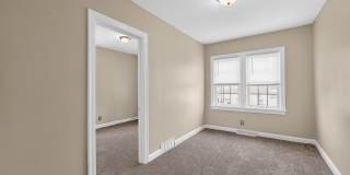 Updated Charming 2BR House in Plain Twp/Canton Gallery 21