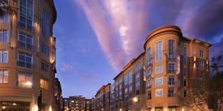 The Residence at Southpark Gallery 1