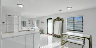 1712 NW 76th Ter Gallery 1