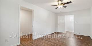 2038 Avon Drive Gallery 17