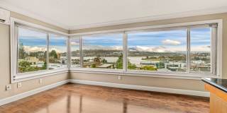 1 Bedroom 1 Bathroom Eastlake Condo W/ Stunning Views Gallery 5