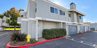 Ralston Village Townhome- Great Amenities! Gallery 1