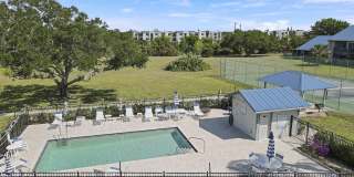 1637 NE Nautical Place Gallery 8