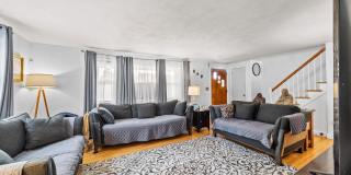 22 JAMES Place Gallery 7