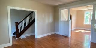 AVAILABLE AUGUST 2026 - Beautiful 3 Bedroom Home in Mt Washington! Gallery 4