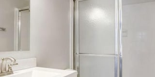 527 FLORIDA Avenue Gallery 12