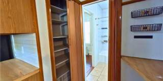 1005 narragansett Boulevard Gallery 7