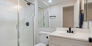 Close to UNC Campus —  Bedrooms Available in 2 or 4 Bedroom Unit Gallery 8