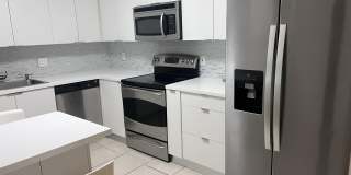 16300 Golf Club Road Gallery 2