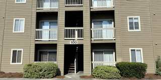 2 BEDROOM 2 BATH ON 2ND FLOOR AT MYRTLE GREENS Gallery 3