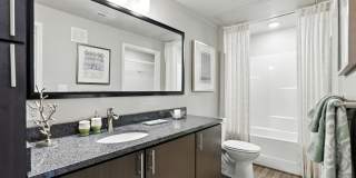 Alinea at Town and Country Gallery 10