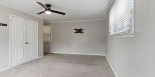 Charming Renovated Home with Spacious Yard & Detached Garage in South Nashville Gallery 16